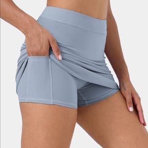 HALARA skort in the color “windsurfer”